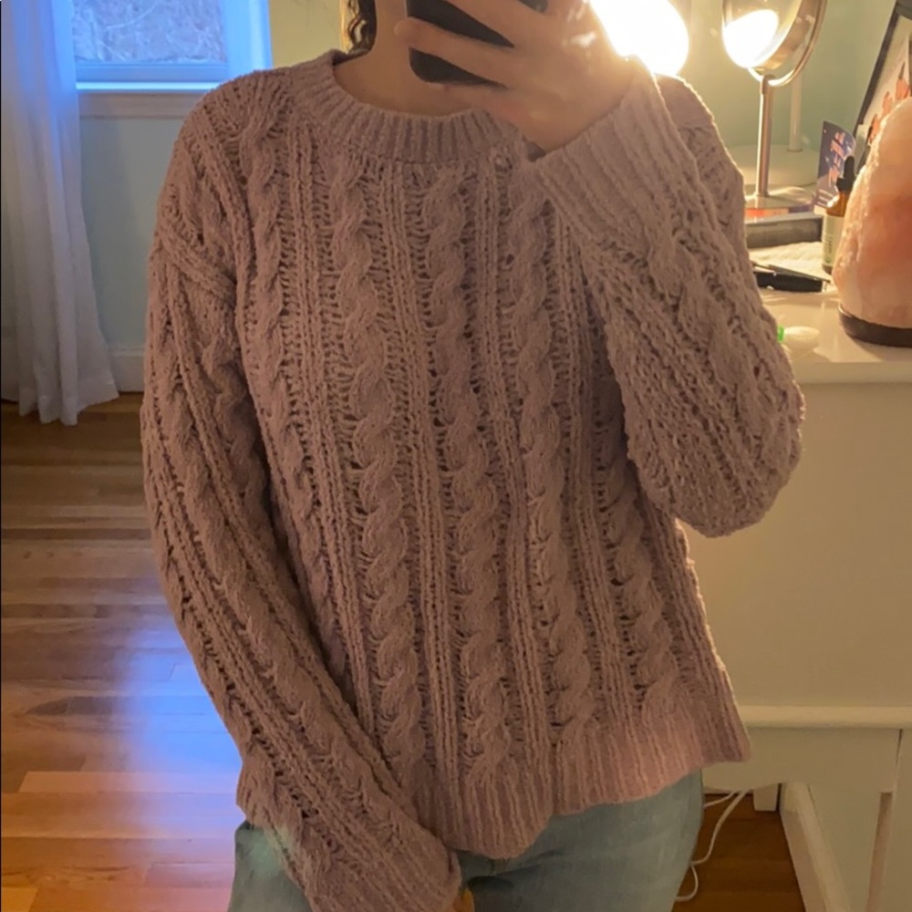 American Eagle Sweater